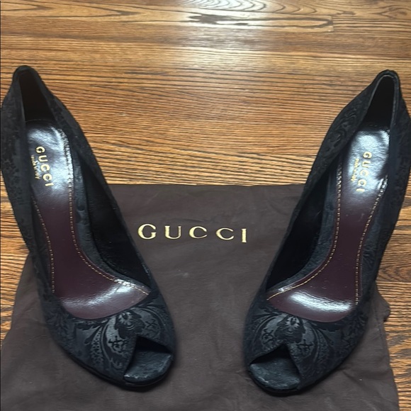 Gucci Black Peep-Toe Women's Shoes - Picture 1 of 7